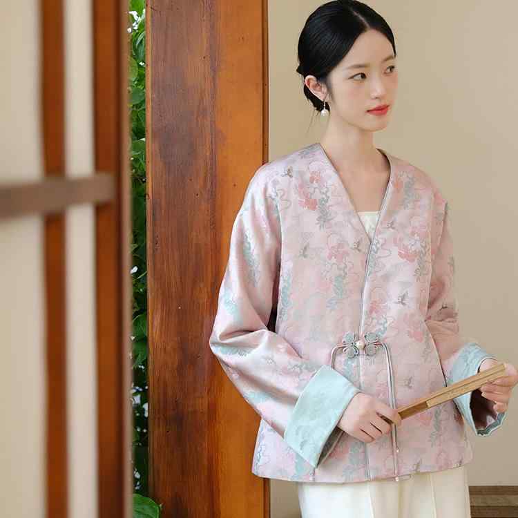 上衣 レディース 春用 国風 サクラ色 禅意 茶服 提花 盤扣  上張り トップス アウター 瀬戸もの風  うつり変わり 長袖 体型押しかぶせる ゆったり 普段使い走り 通い用 旅する 茶の葉会 古典派音楽 言い慣わし的 アジアン エスニック レトロ 流行り物