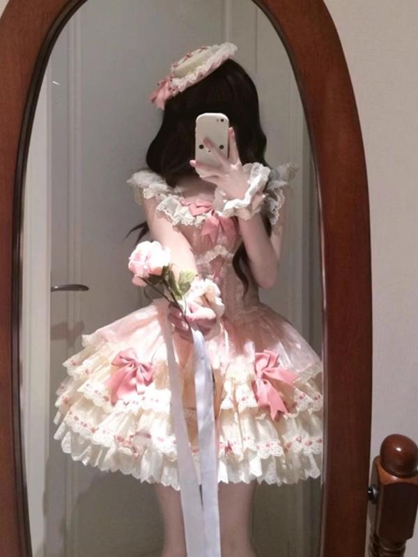 衣装 レディース ロリータ 甘ロリ 可愛らしい 芭蕾風 フラウンス袖 半袖 ミニ丈 A伝達ルート 御姫様 パニエ ふんわり 軽気球スコート 酉の方角目じるし ご機嫌酉の方角 着痩せ 細押し出し 女子らしい ガーリー 通学 普段使い走り お呼ばれ でき事 上演
