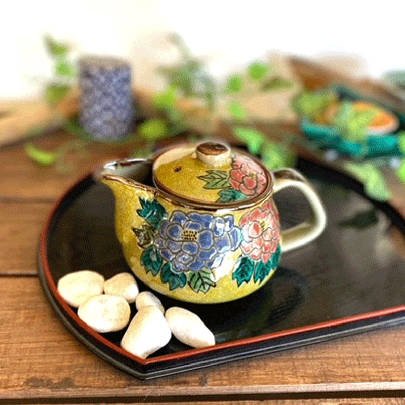 九谷焼　酒井百華園 ： 『多用途急須』大　濃い塗り牡丹(裏絵)【送料無料ライン対象外】