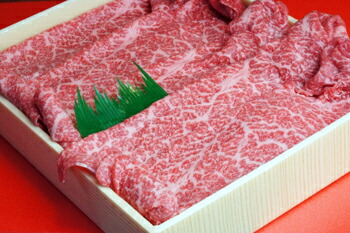 【送料無料】しゃぶしゃぶすき焼き万両：A5ランク「すき焼き用極上霜降り若狭牛もも500ｇ（4～5人前）」(クール冷蔵便)