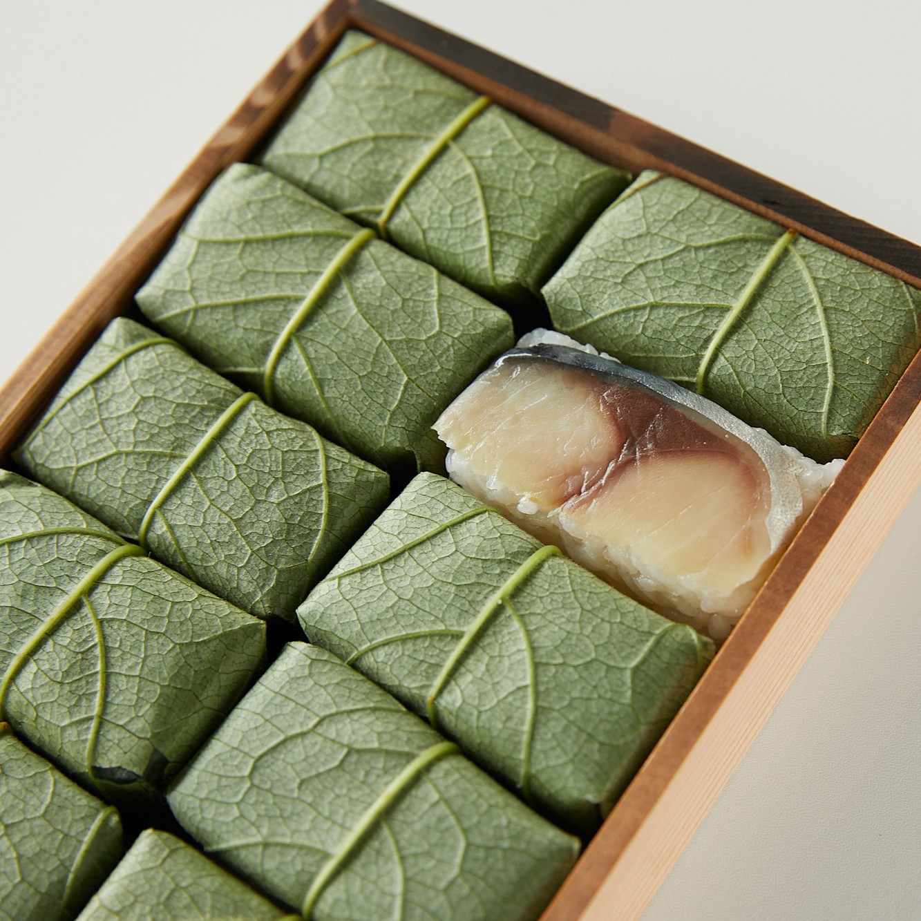 柿の葉寿司 ひょうたろう お取り寄せグルメ 押し寿司 柿の葉寿司1