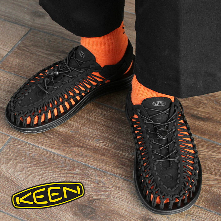 KEEN キーン UNEEK M 特殊 M サンダルシューズ 靴 メンズ 黒いこと 黒 1014097 アウトドア 余暇 難民キャンプ一般受け 定番 差し上げ物 差し上げ物 通い 通学 貨物輸送無料