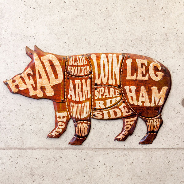 楽天市場】ぶたさん CUTS OF PORK エンボス加工 レトロ調 金属製壁飾り