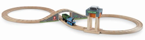 figure 8 wooden train set