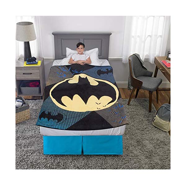 バットマン ブランケット クッション タオルケット (約117cm&times;約152cm) 子供 キッズ グッズ Franco Kids Bedding Super Soft Plush Throw, 46&rdquo; x 60&rdquo;, Batman｜i-selection