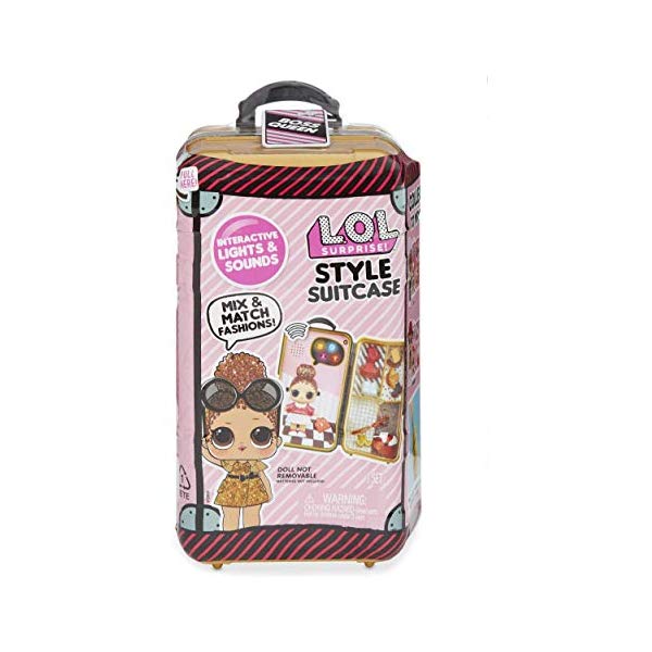 LOLサプライズ 手あそび グッズ 図形 あやつり人形 流行り物お人形さん L.O.L. Surprise! Style Suitcase Electronic Playset - Boss Queen, Multicolor