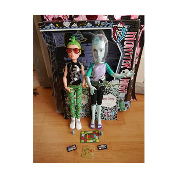 モンスターハイ デュース ゴルゴン ドール 人形 フィギュア 着せ替え おもちゃ グッズ Monster High Mansters 2-pack Gil Webber and Deuce Gorgon
