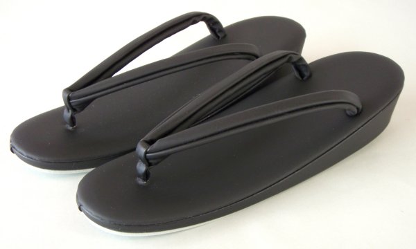 黒レザー草履　Lサイズ　喪服用つや消し黒　和装小物