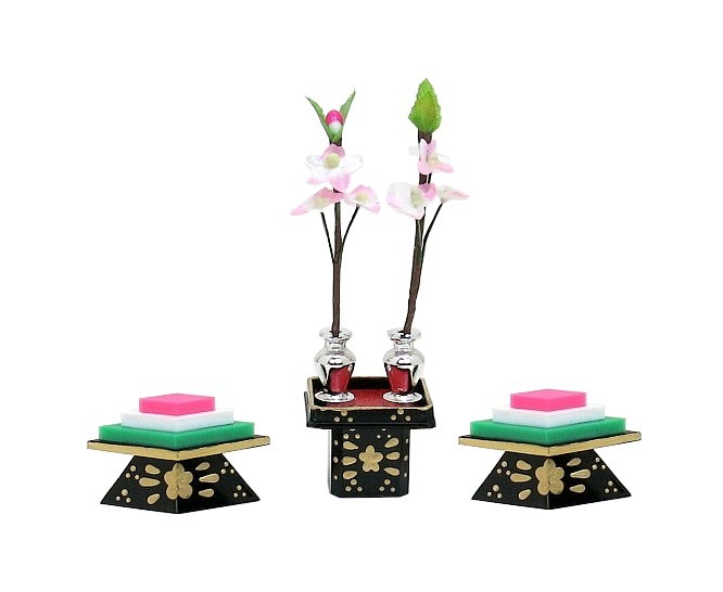 楽天市場】【雛道具】 菱三宝 ABS 20号 : 人形の一藤