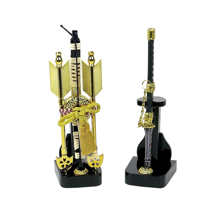 未使用日本人形節句人形8号行平燻し銀伊達兜弓太刀 横太刀付黒塗四方ケース銀ライン 未使用日本人形節句人形8号行平燻し銀伊達兜弓太刀