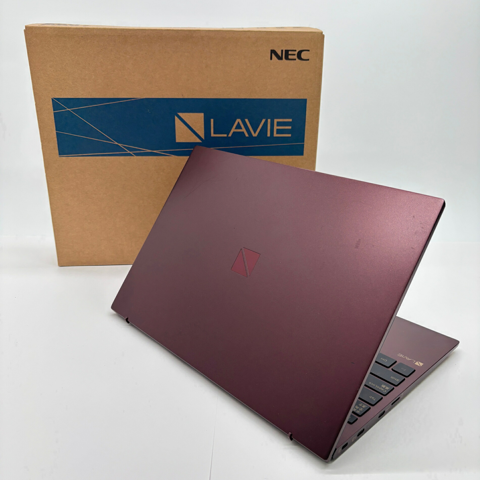 LAVIE Pro Mobile PM550 13in i5 1135G7 8GB SSD 512GB windows11Home   パソコン-PM550BAR [古典派音楽ボルドーワイン] 蓄電池最大限度電気容量64%【C7979-80】