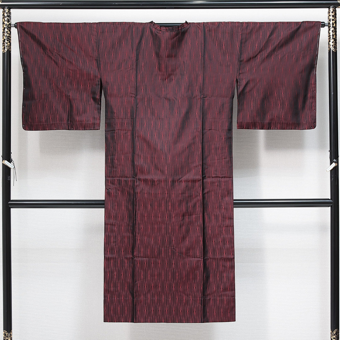 道行コート 単衣 身丈129cm 裄丈66cm 正絹 Sランク Mサイズ フォーマル ポケットあり よろけ縞 黒系 赤系 1263-14750|糸千花和装 店