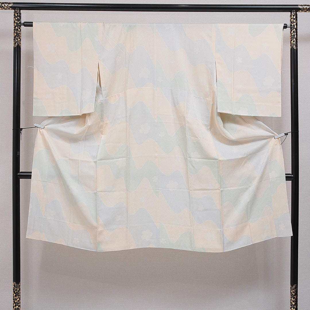 長襦袢 無双袖 身丈123cm 裄丈64cm 正絹 Aランク Sサイズ 紗綾型 ベージュ系 多色系 1229-16600