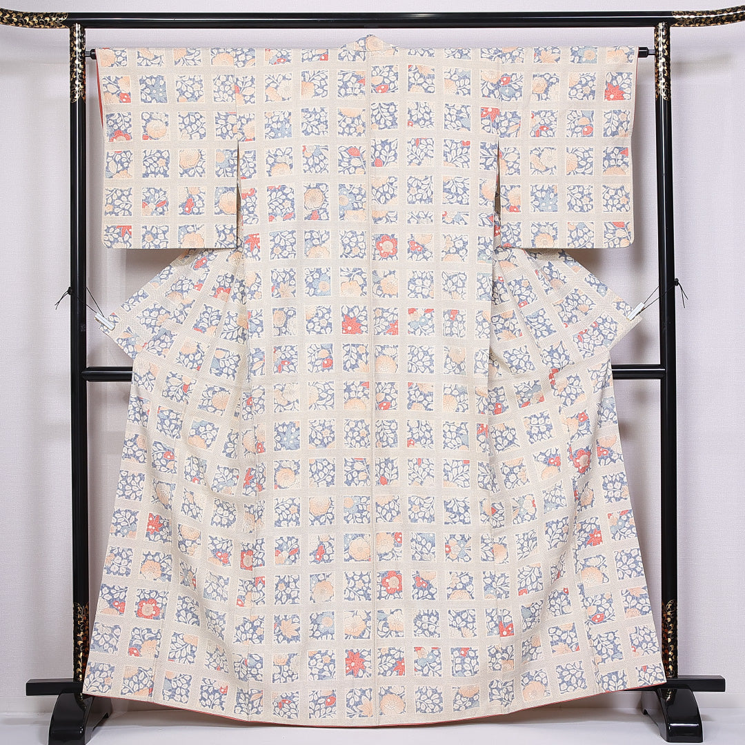 紬 身丈164cm 裄丈63.5cm L 正絹 Cランク 袷 広衿 紬 後染め 絵札 紅葉 桜 菊 梅 1216-10946｜糸千花和装　店