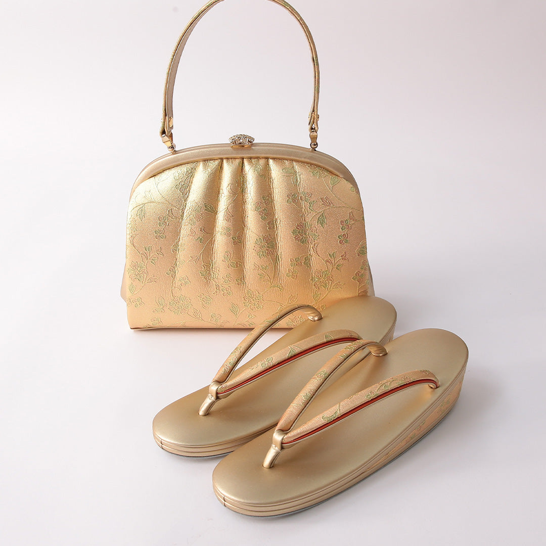 新古品 草履・バッグセット Nランク 礼装用 錦織 正絹 共箱 和装小物 金系 1241-00995