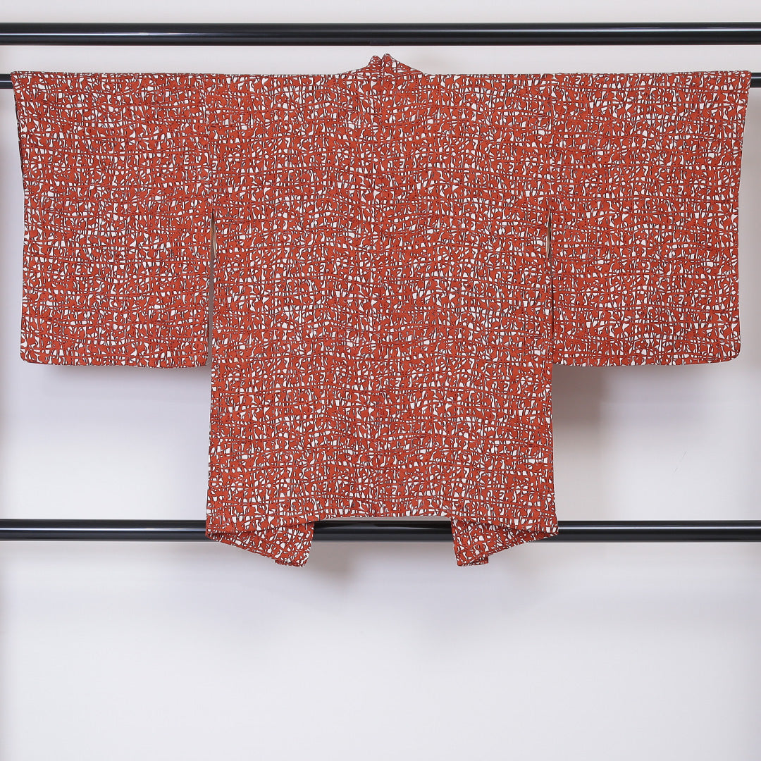 アンティーク 羽織 袷 身丈79cm 裄丈62cm 正絹 Aランク Sサイズ 紐あり 創作柄 赤系 1217-06023｜糸千花和装　店