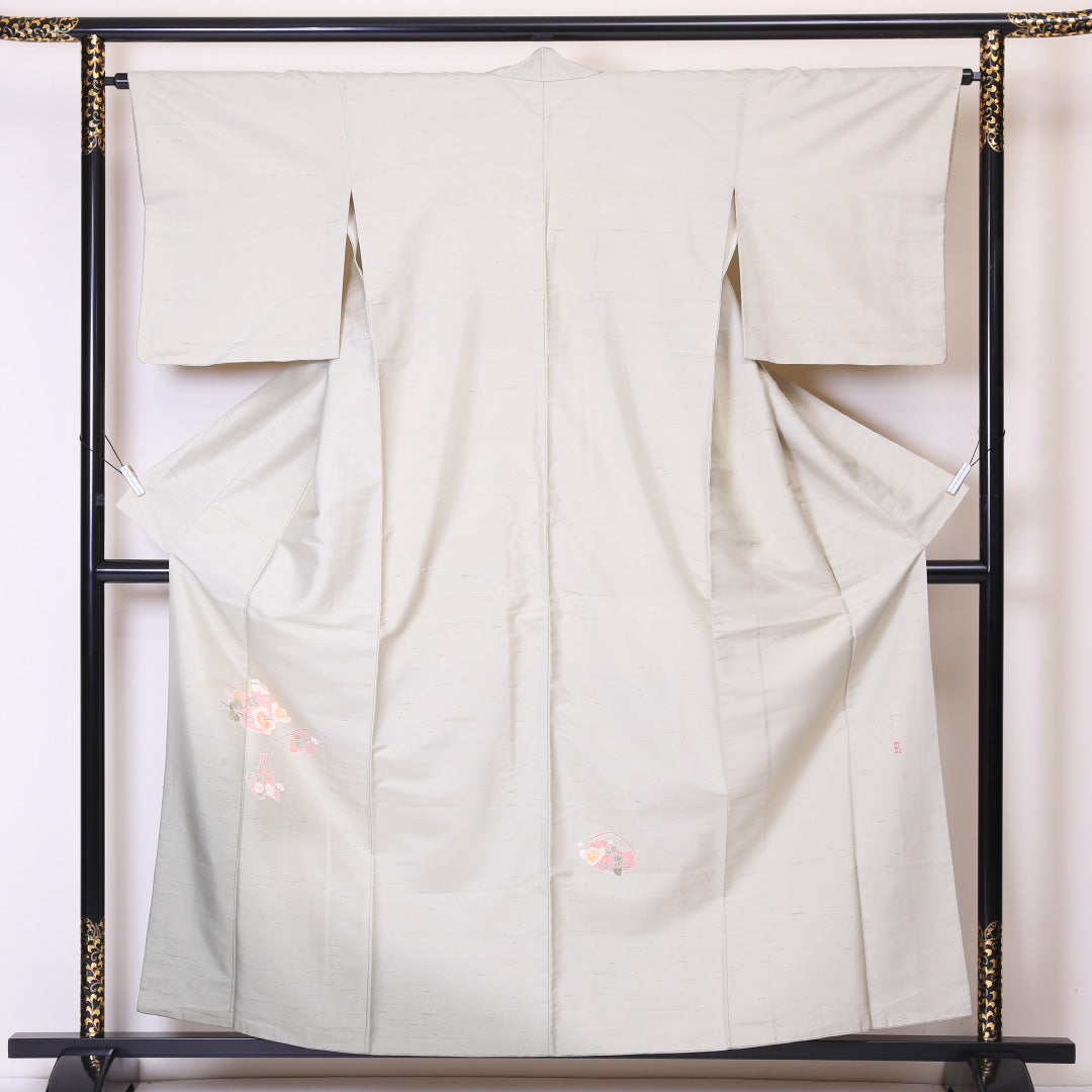付下げ（紬） 袷 身丈158cm 裄丈64cm 正絹 加賀友禅作家 談義所栄二 Cランク Mサイズ 広衿 インフォーマル 加賀友禅 花柄 作家物 落款 クリーム系 1261-04482