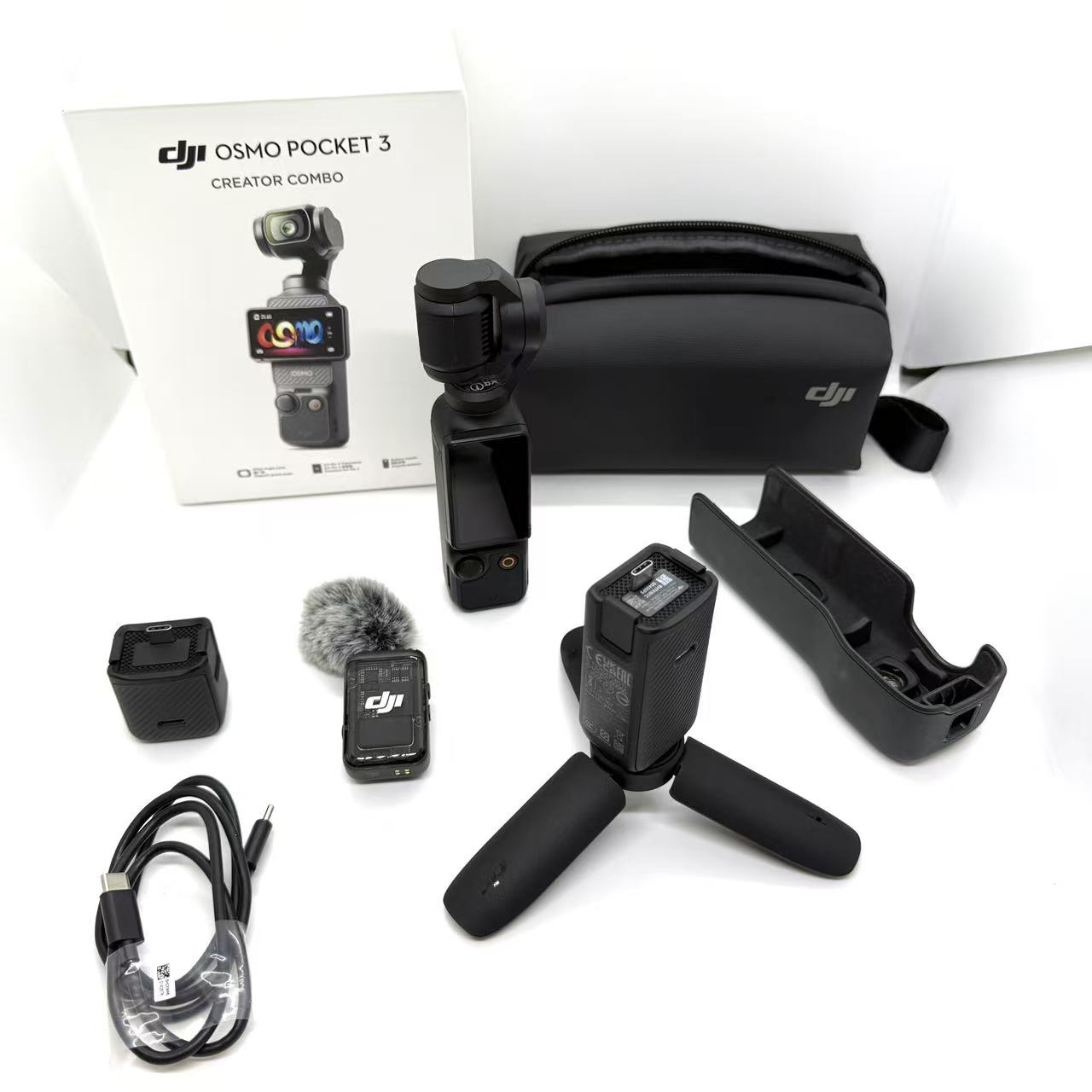 ｢中古品｣ DJI vlog写真器 Osmo Pocket 3 クリエイターコンボ 1inCMOS 4K 120fps 映像相応う 3軸安定器 ジンバル 動き写真器 ディジカメ 顔 被写体トラッキング 高速道路興味の中心 マイクロホン同梱OP9913
