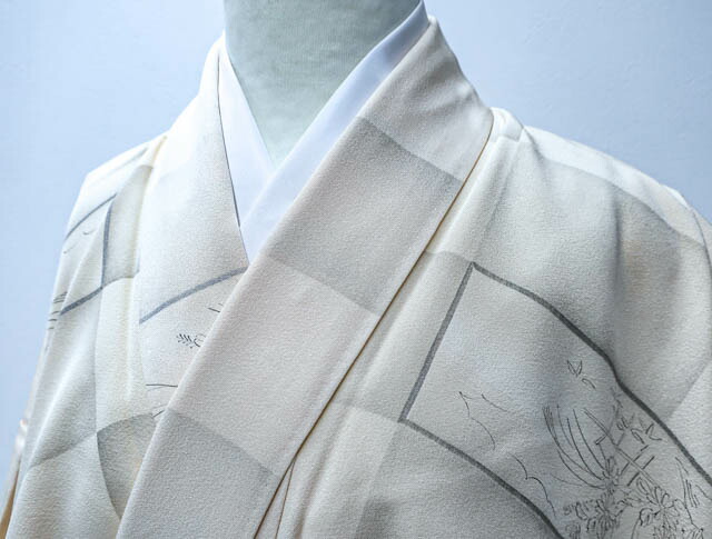 【中古】 リサイクル着物 小紋 変わり市松に花文様 身丈約167.5cm 裄丈約65cm 24Z-1020[ リサイクル着物 着付け教室 お茶 カジュアル 初詣 袴 お出掛け 街着 観劇 普段着 お食事会 通販 アイディーネット きもの]IDnet｜アイディーネット