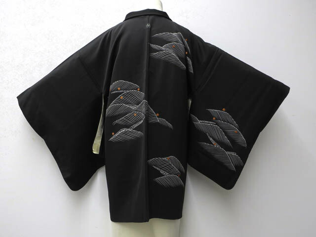 楽天市場】【中古】 リサイクル着物 羽織 黒羽織 一つ紋 縫い紋入り