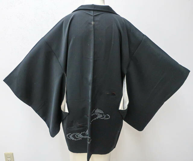 紋付き　着物　花柳流　正絹　絽　黒　未使用 黒留袖 中古 着物 正絹 五つ紋 比翼付き 未使用品 仕立て上がり
