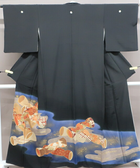 楽天市場】【中古】 リサイクル着物 黒留袖 五つ紋 金駒刺繍 束ね熨斗