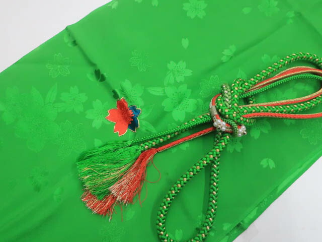 【中古】 和装小物 　帯締め帯揚げセット　振袖用　丸組　丹後ちりめん　金糸　飾り付　桜文　25w02-2865【リサイクル】IDnet｜アイディーネット