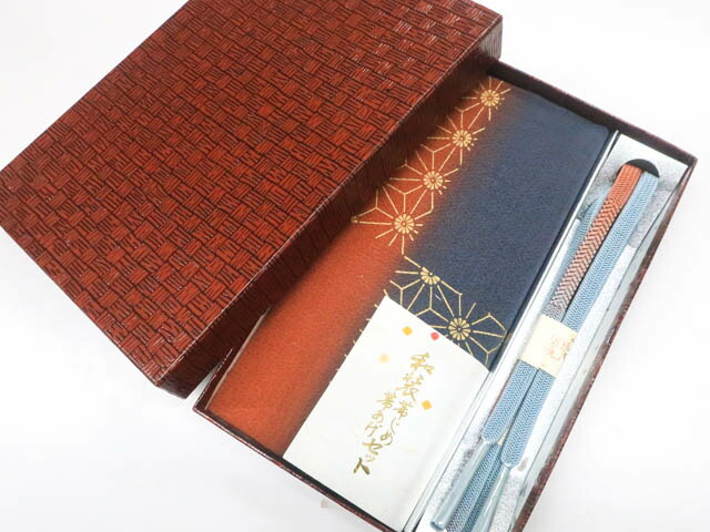 【中古】 和装小物 　帯締め帯揚げセット　ちりめん　二色暈し　金彩　平組　未使用品　箱入り　25w04-5388【リサイクル】IDnet