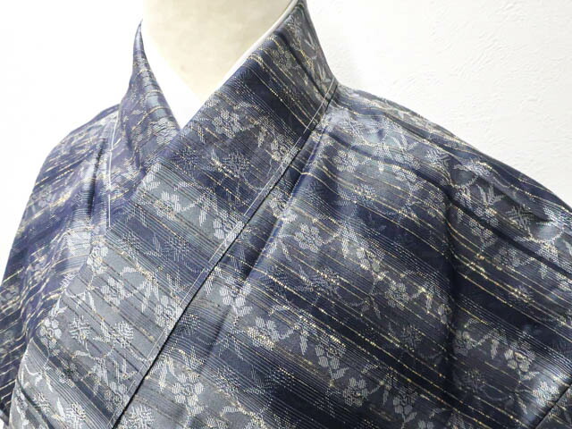 【中古】リサイクル着物 未使用品 紬 二部式 単衣 金通し 枝花 正絹 sok7z06-19[リサイクル着物 仕立て上がり和服 アウトレット 着付け教室 お茶 カジュアル 初詣 袴 お出掛け 街着 観劇 普段着 お食事会 通販 アイディーネット きもの] IDnet｜アイディーネット