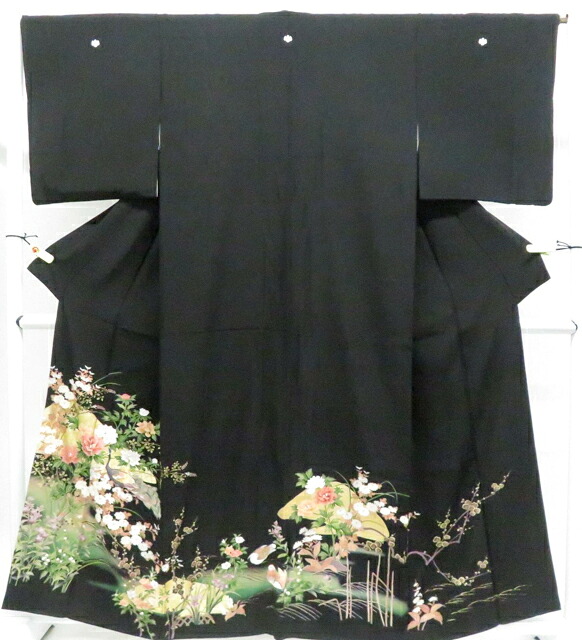【中古】リサイクル着物 黒留袖 五つ紋 比翼仕立て 古典花 孔雀文様 正絹 美品 身丈158cm 裄丈66.5cm 26z02-635【リサイクル】 IDnet