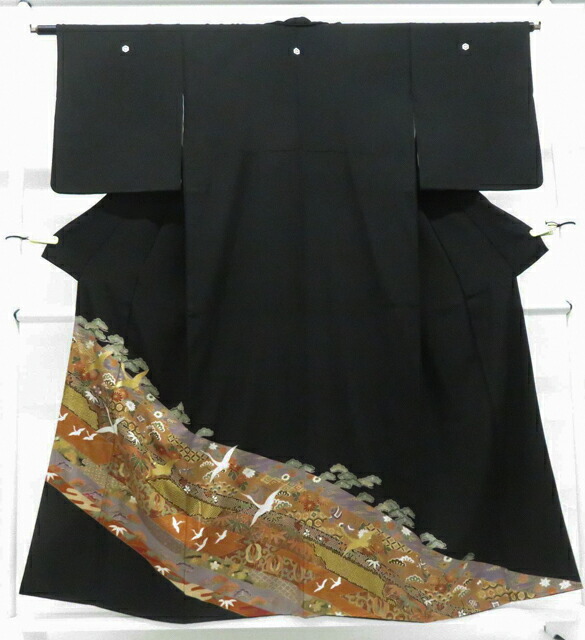 【中古】リサイクル着物 黒留袖 五つ紋 金彩 鶴 宝尽くし 比翼仕立て 正絹 着物 身丈約154cm 裄丈約62.5cm 26z02-981【リサイクル】 IDnet｜アイディーネット 8,140円