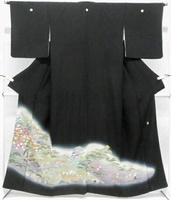 【中古】リサイクル着物 黒留袖 五つ紋 落款入 風景文様 比翼仕立て 正絹 着物 身丈約162.5cm 裄丈約64.5cm 26z03-1288【リサイクル】 IDnet