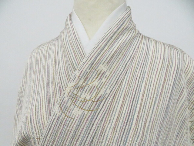 【中古】リサイクル着物 小紋 ちりめん 金彩 正絹 身丈約165.0cm 裄丈約66.0cm 26z03-1307【リサイクル】 IDnet