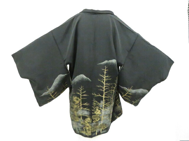【中古】リサイクル着物 黒羽織 金銀糸 風景 羽織紐付 正絹 着物 美品 身丈約82.5cm 裄丈約63.5cm 26z04-1714【リサイクル】 IDnet