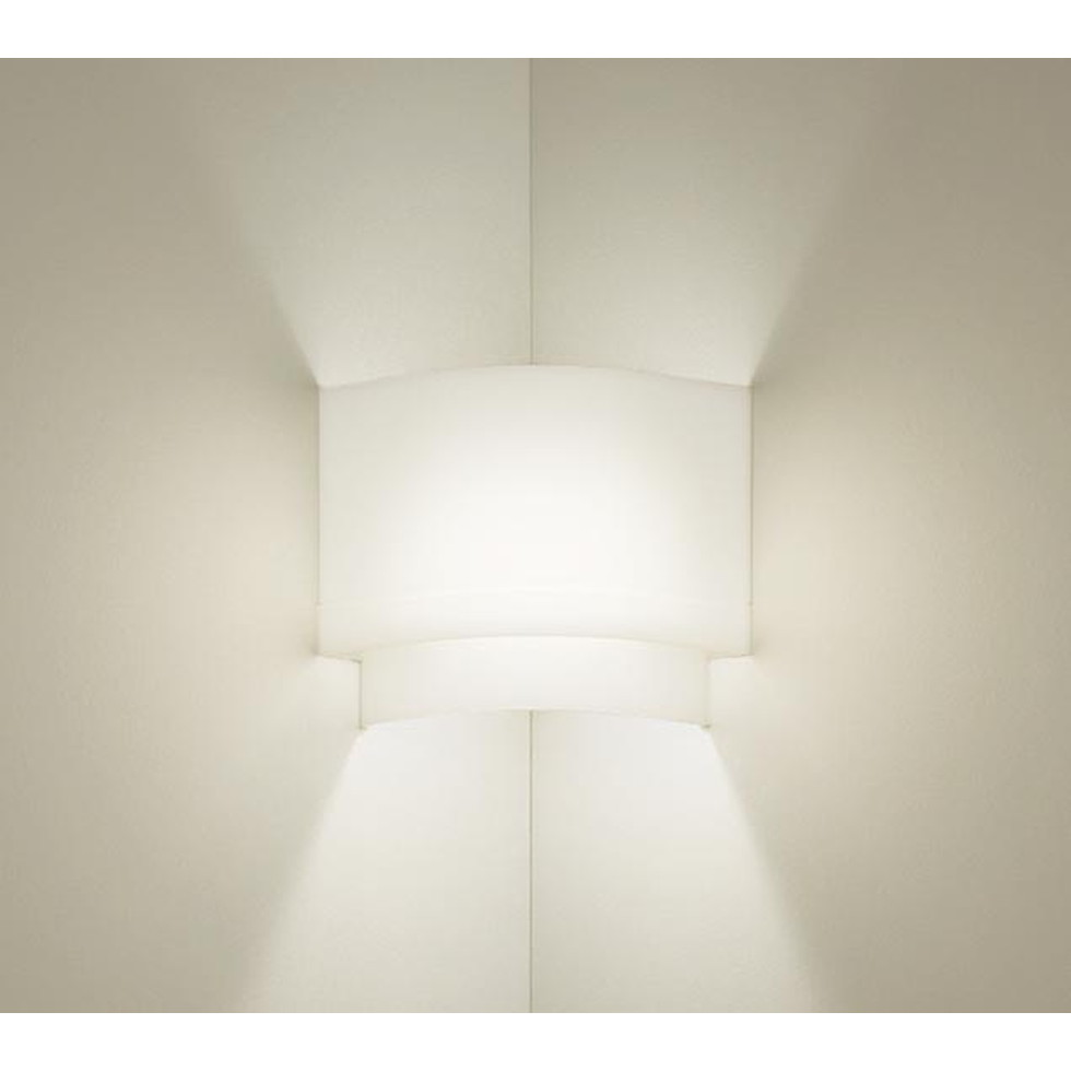 パナソニック[LGB87060Z]壁直付型　LED（電球色）　入隅コーナー用ブラケット　LED電球交換型　白熱電球60形1灯器具相当