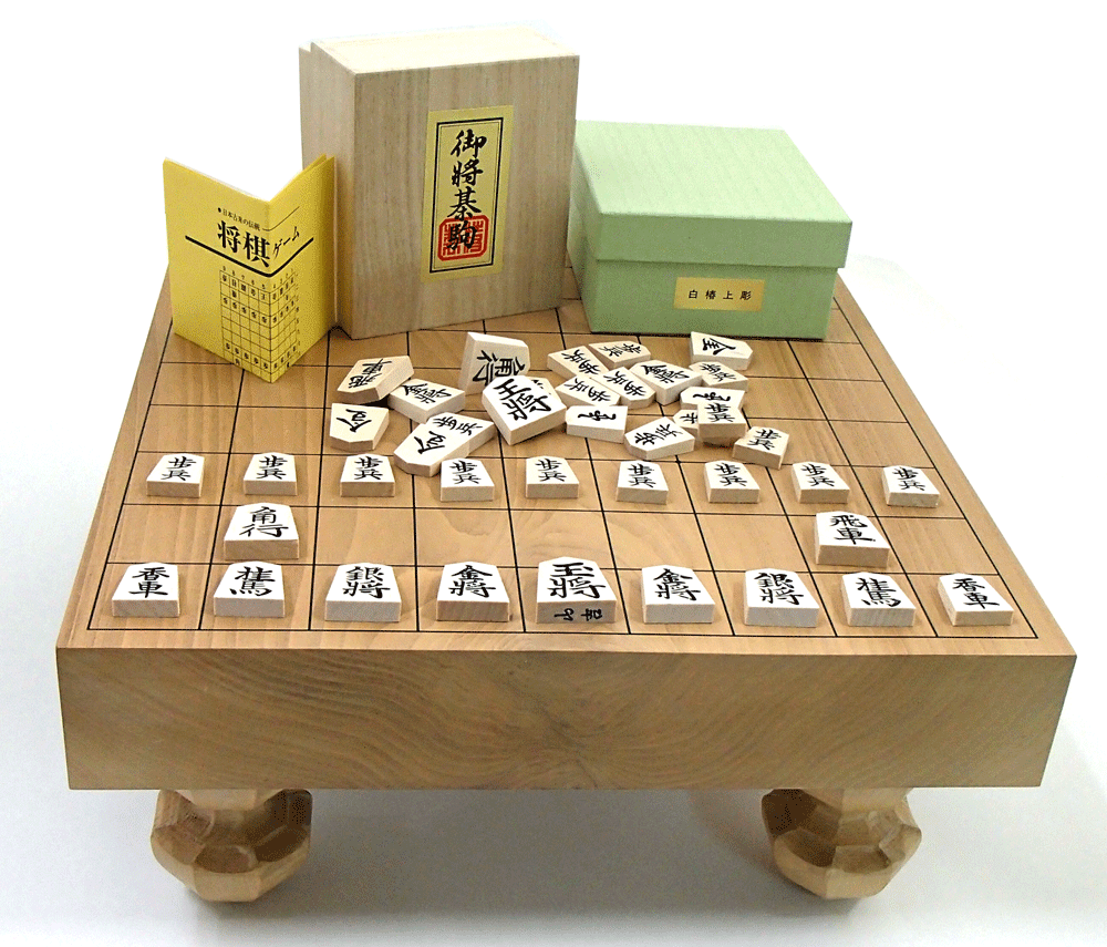 【メーカー協賛特売】高級将棋盤セット　北海道産　本桂二寸足付一枚板将棋盤（約6cm厚）と山形天童の正式書体白椿上彫将棋駒（桐駒箱入り） 27,600円