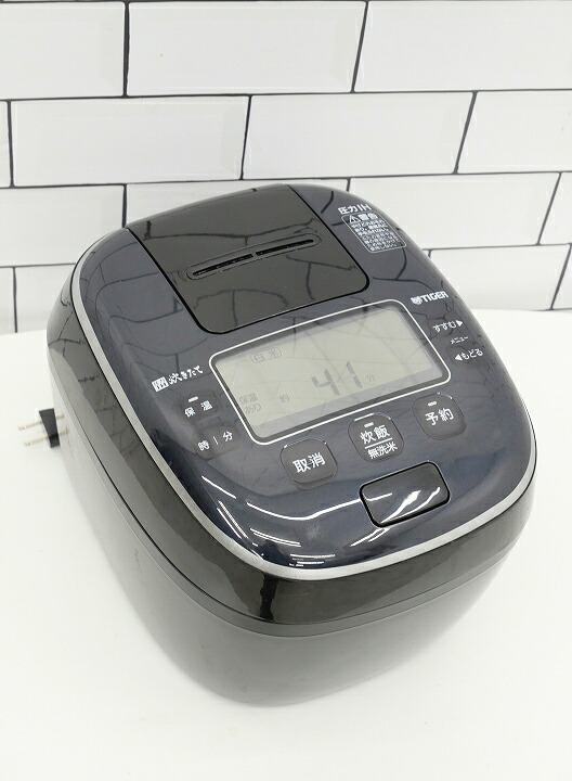 【中古】【地域限定配送・設置無料】タイガー製 2025年式中古圧力IH炊飯器1.0L（5.5合）JPA-Z100｜いいね家電ショップ