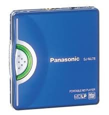 【中古】（人並み外れたに好いたらしい）Panasonic 携帯型MD電気蓄音機 SJ-MJ78青味 MDLP相応う