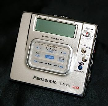 【中古】Panasonic パナソニック SJ-MR220-S しろがね色 携帯型MDリコーダー MDLP相応う （MD吹き込み生まれ変わり兼用機/録再/MD電気蓄音機）
