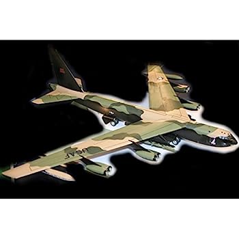 【中古】タミヤ 1/100 ボーイングB52D (１／１００ ミニジェット:60025)｜IINEX