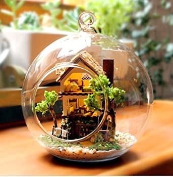 【中古-非常に良い】AZ(エーゼット) オシャレな球体ガラス ミニチュア ドール ハウス 山小屋 ログハウス