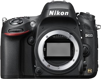【中古-人並み外れたに好いたらしい】Nikon デジタル一眼二眼レフ写真機 D600 上半身 D600