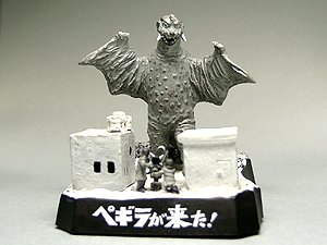 【中古-非常に良い】 ウルトラ怪獣戯画 ウルトラ兄弟激闘史 シークレット ウルトラQ ペギラが来た!|IINEX