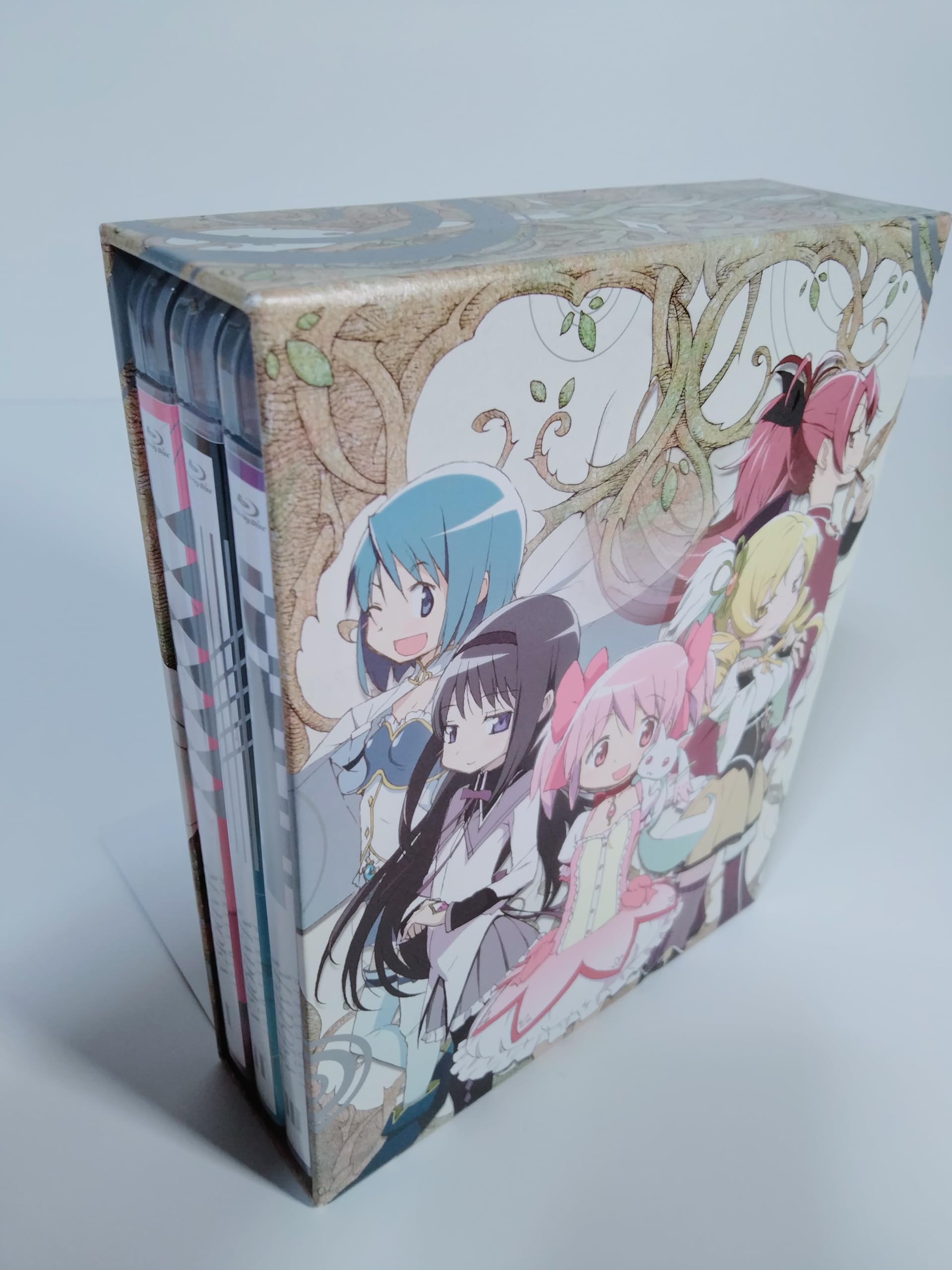 【中古-非常に良い】魔法少女まどか☆マギカ Blu-ray Disc BOX(完全生産限定版)｜IINEX