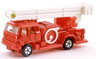 【中古】 トミカ 068 いすゞ スノーケル消防車