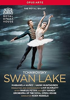 【中古】(非常に良い)英国ロイヤル・バレエ《白鳥の湖》リアム・スカーレット版[DVD]