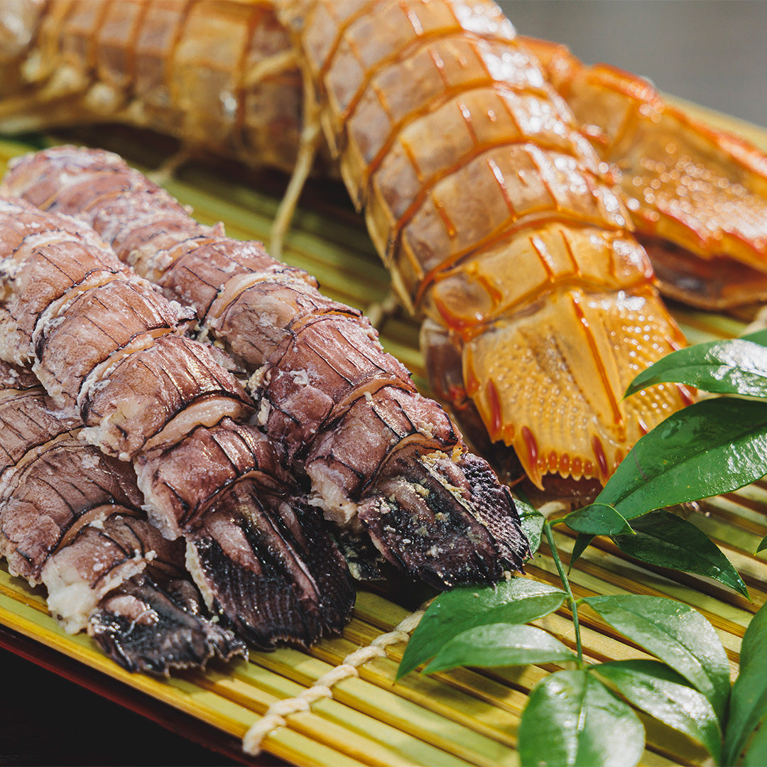 北海道小樽市  飯坂冨士商店 小樽前浜産 特大春シャコ メス 10尾 1尾17cm前後 小樽特産品 シャコエビ お取り寄せ ご自宅用 ギフト用 お弁当 ご飯のお供 おつまみ