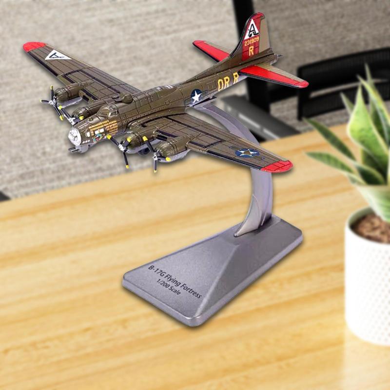 1/200スケール B-17G 爆撃機 飛行機 大人へのギフト 子供用 おもちゃ デスクトップ装飾