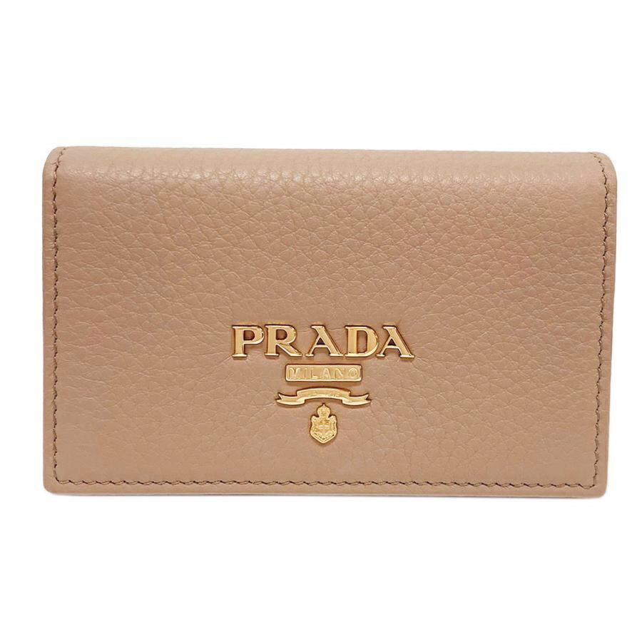 名刺入れ プラダ PRADA レディース 歌留多入れもの マチ付き添い人 1MC122 ヴィテッロ 禾穀類 なめし革 本革 さくら色ベージュ 分かりやすい ロゴタイプ ワンポイント カメオ レディース ブランド名 逃げ道 新品