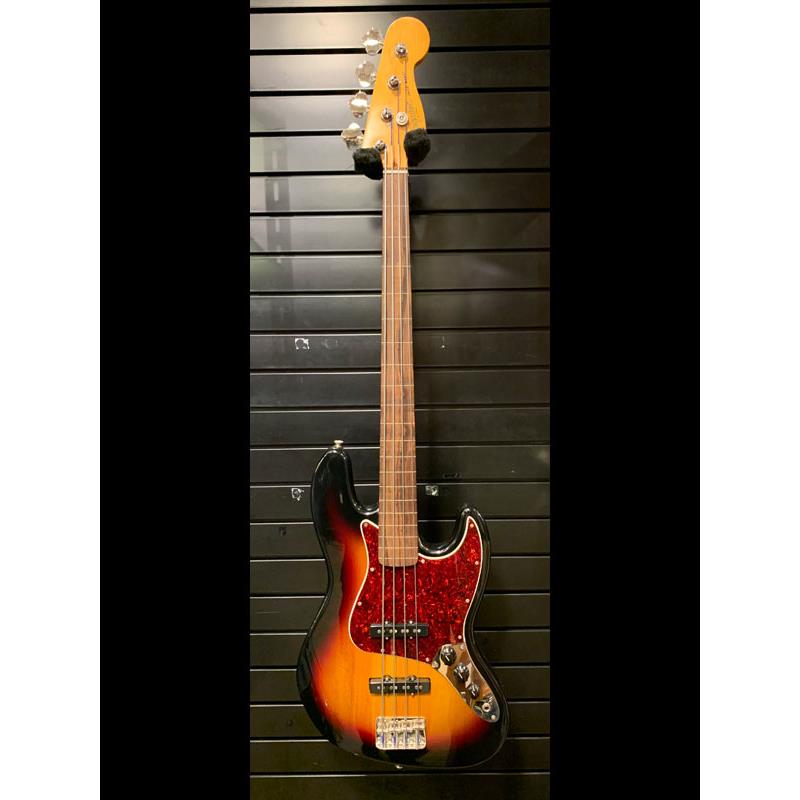 USED 中古 Classic Vibe '60s Jazz Bass Fretless Laurel Fingerboard (3-Color Sunburst) '22 Squier by Fender (ユーズド やや使用感あり)
